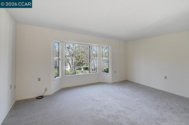 2700 Tice Creek Dr 3, Walnut Creek, CA 94595