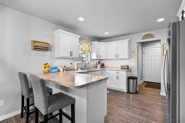 2608 HENDRICKS AVENUE, Kaukauna, WI 54130