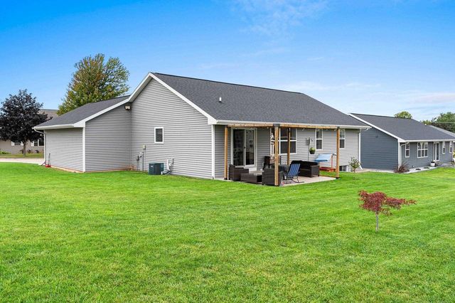 2608 HENDRICKS AVENUE, Kaukauna, WI 54130