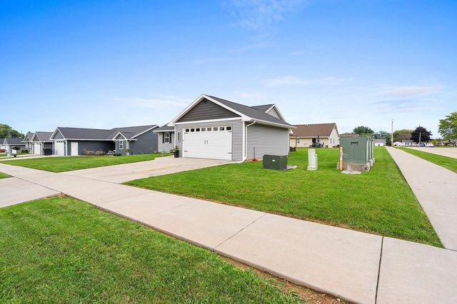 2608 HENDRICKS AVENUE, Kaukauna, WI 54130