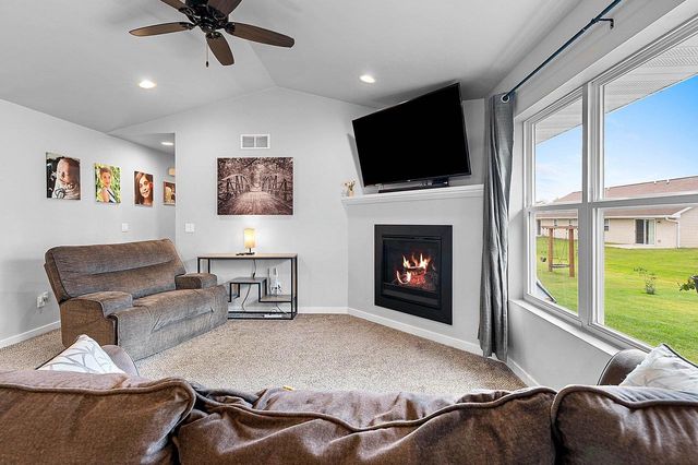 2608 HENDRICKS AVENUE, Kaukauna, WI 54130