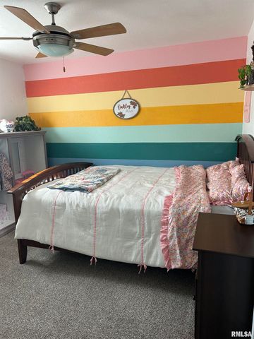 816 E STEVENSON Street, Taylorville, IL 62568