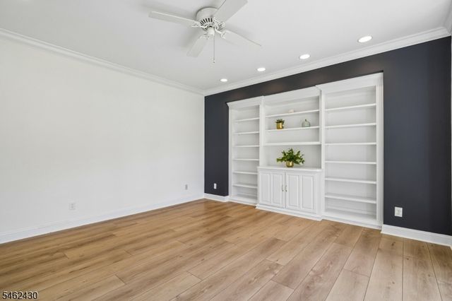 14 Eagle Dr, Raritan Twp., NJ 08551