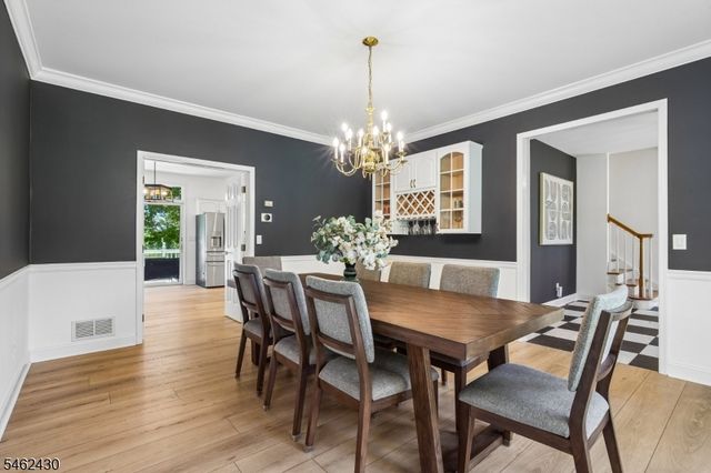 14 Eagle Dr, Raritan Twp., NJ 08551
