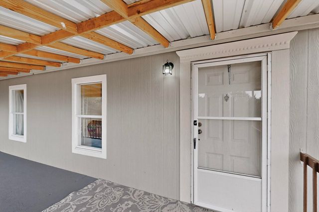 4038 Martinez Road, Edgewood, NM 87015