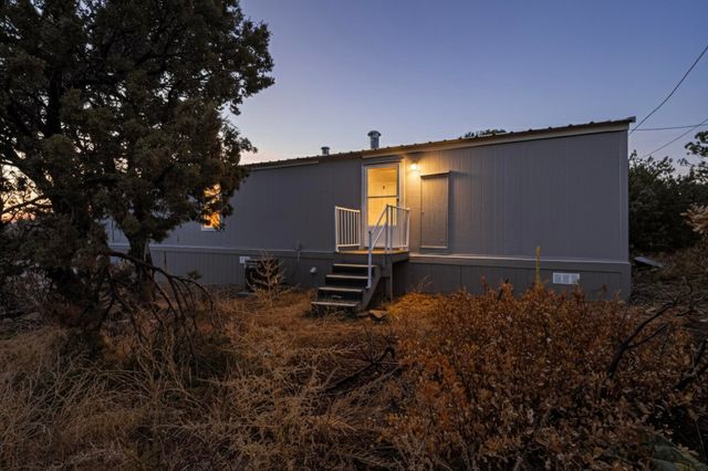 4038 Martinez Road, Edgewood, NM 87015