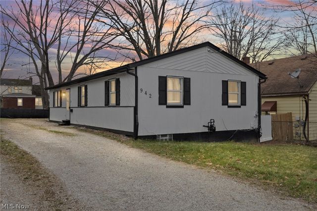 942 Winton Avenue, Akron, OH 44320