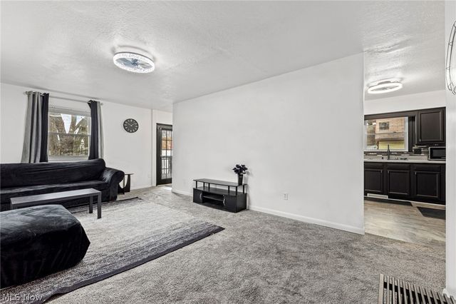 942 Winton Avenue, Akron, OH 44320