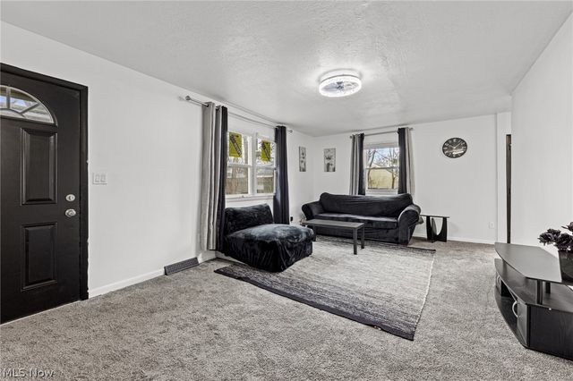 942 Winton Avenue, Akron, OH 44320