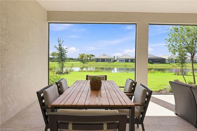 15638 Triesta LN, Naples, FL 34114