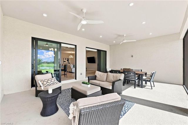 15638 Triesta LN, Naples, FL 34114