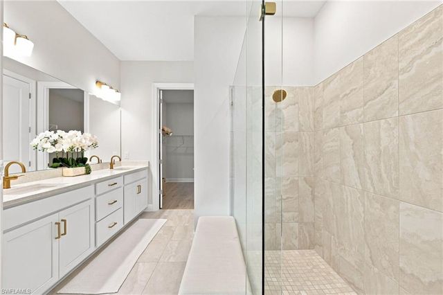 15638 Triesta LN, Naples, FL 34114