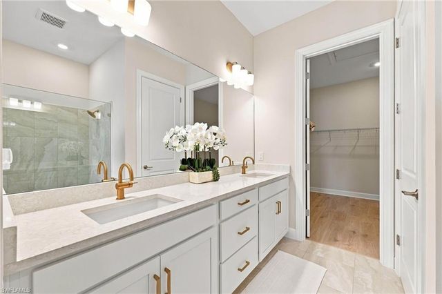 15638 Triesta LN, Naples, FL 34114