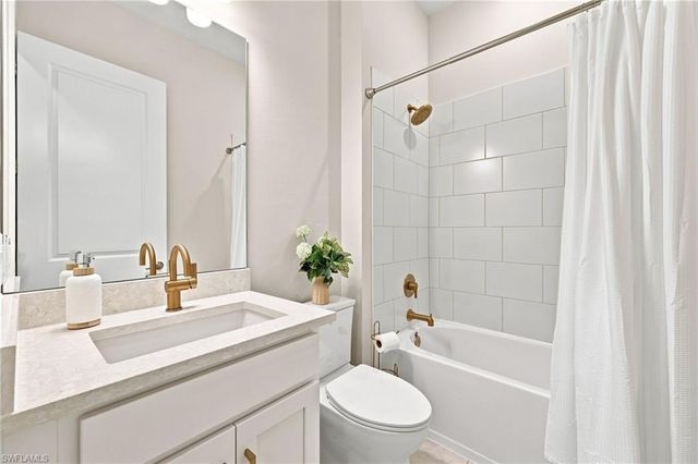 15638 Triesta LN, Naples, FL 34114