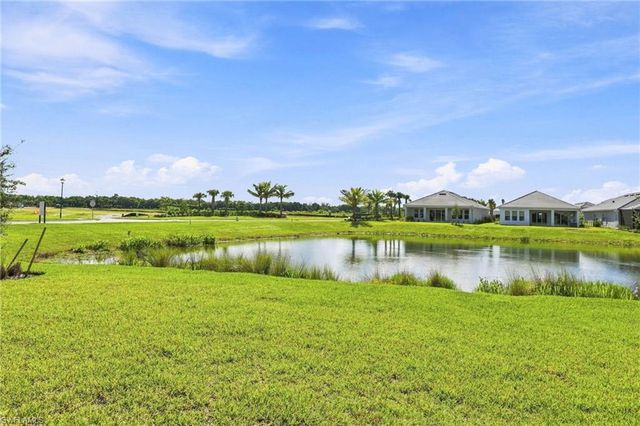 15638 Triesta LN, Naples, FL 34114
