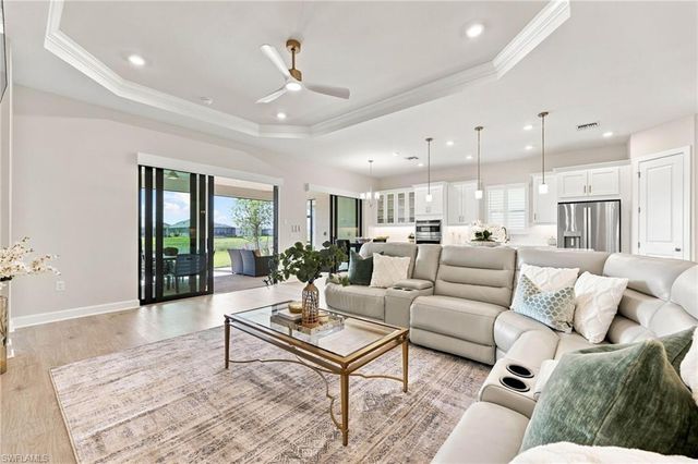 15638 Triesta LN, Naples, FL 34114
