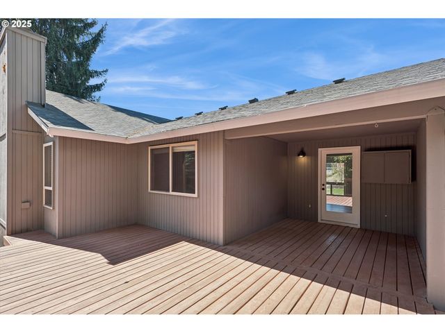 15240 Sw 100TH Ave, Tigard, OR 97224