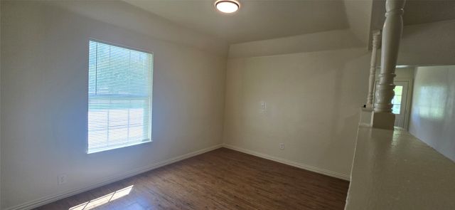 800 N 4th Street, Sanger, TX 76266