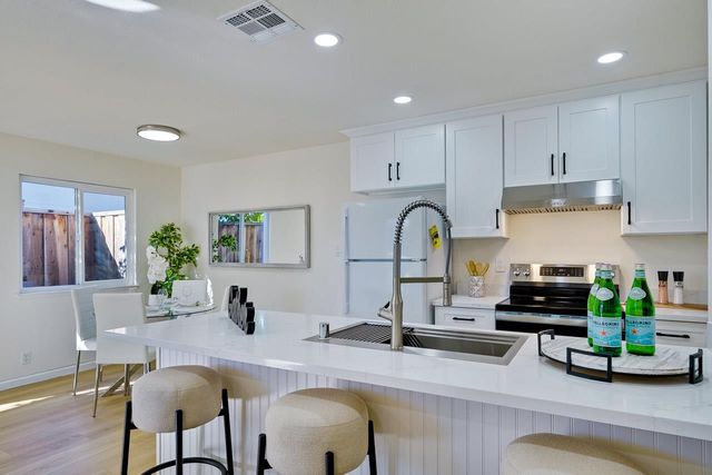 1351 Shawn Drive 2, San Jose, CA 95118