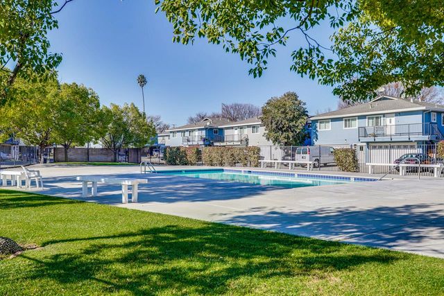1351 Shawn Drive 2, San Jose, CA 95118