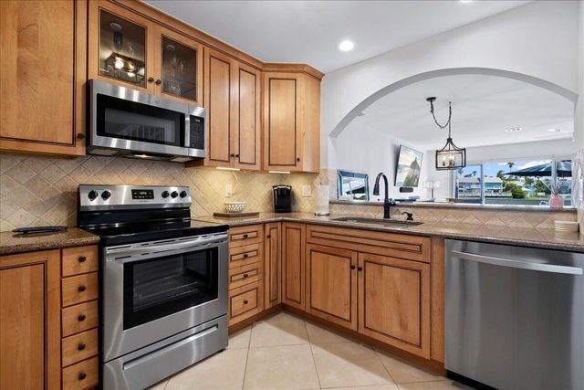 1121 Ocean Dunes Circle, Jupiter, FL 33477