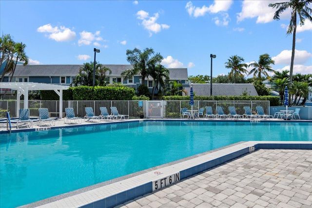 1121 Ocean Dunes Circle, Jupiter, FL 33477