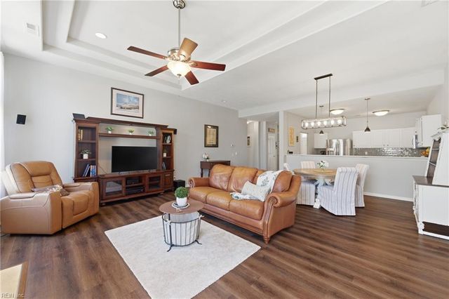 607 Inland WALK, Carrollton, VA 23314