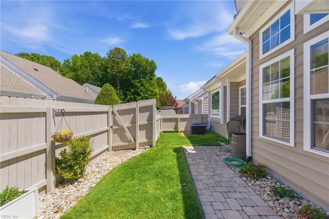 607 Inland WALK, Carrollton, VA 23314
