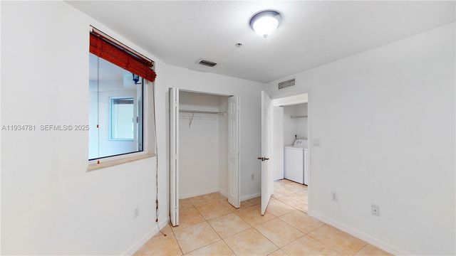 8999 NW 107th Ct 102-1, Doral, FL 33178