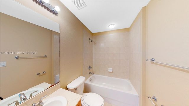 8999 NW 107th Ct 102-1, Doral, FL 33178