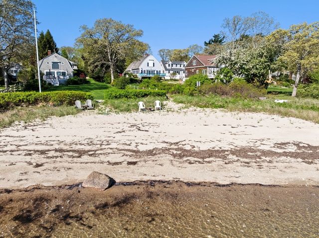 13 Converse Rd, Marion, MA 02738