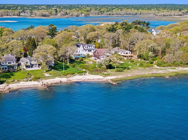 13 Converse Rd, Marion, MA 02738