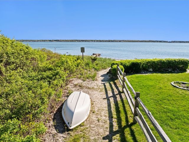 13 Converse Rd, Marion, MA 02738