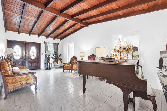 3711 SW 87th Ave, Miami, FL 33165