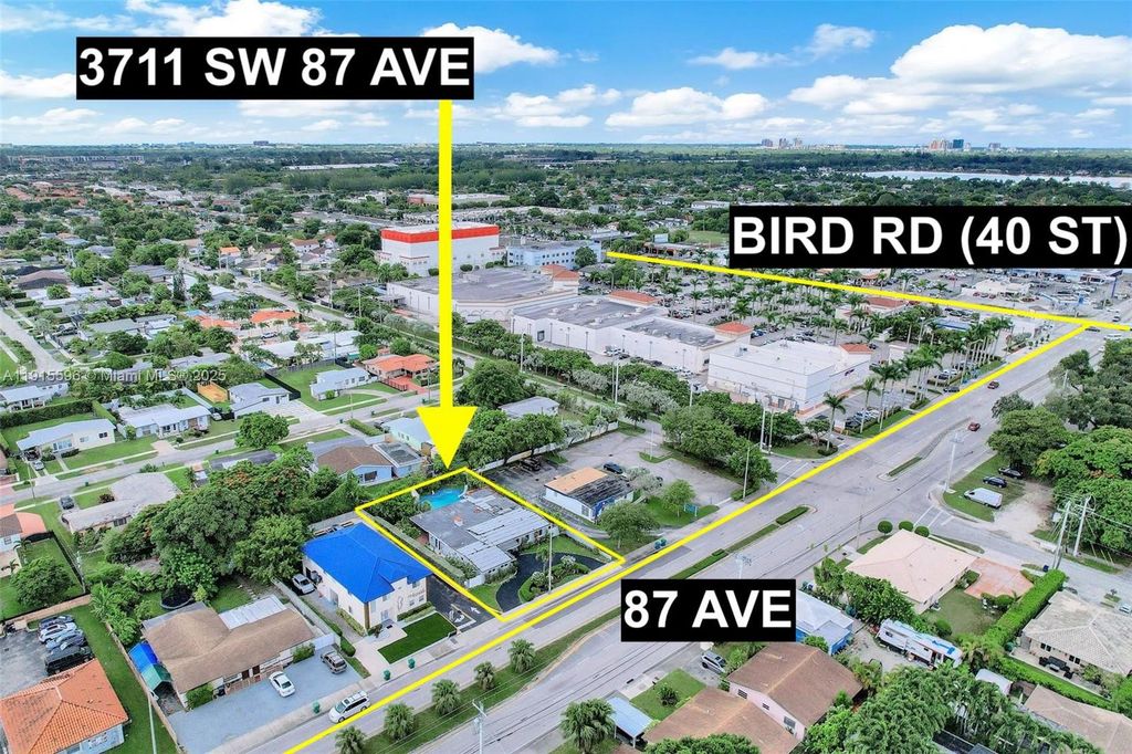 3711 SW 87th Ave, Miami, FL 33165