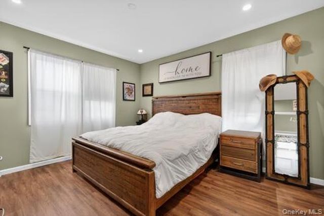 545 Marcellus Road, Williston Park, NY 11596