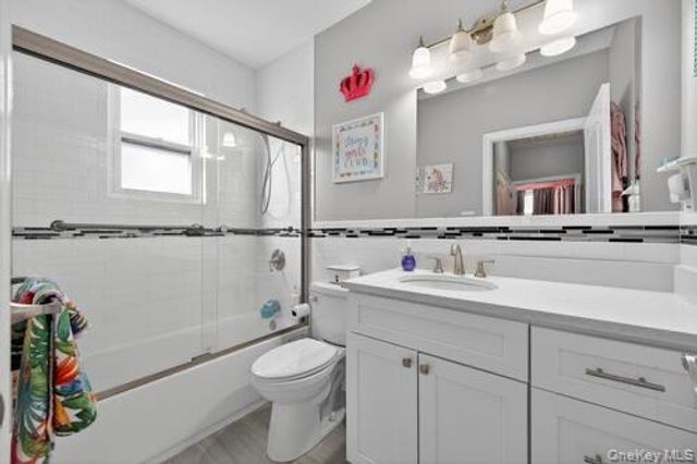 545 Marcellus Road, Williston Park, NY 11596