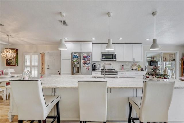 174 CLUBVIEW DRIVE 4, Safety Harbor, FL 34695