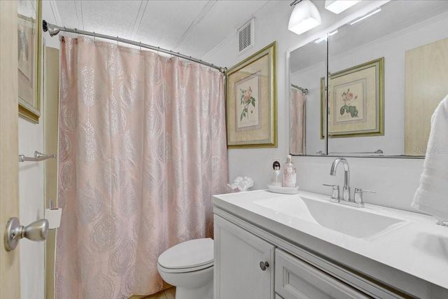 174 CLUBVIEW DRIVE 4, Safety Harbor, FL 34695