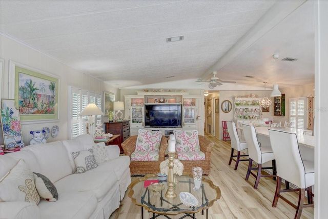 174 CLUBVIEW DRIVE 4, Safety Harbor, FL 34695