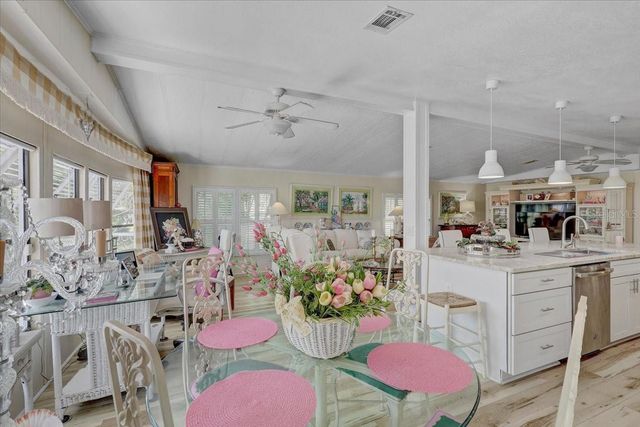 174 CLUBVIEW DRIVE 4, Safety Harbor, FL 34695