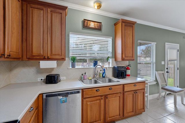 2338 Brookhollow TER, Georgetown, TX 78626