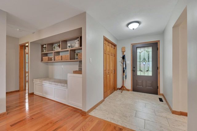 541 N Green Bay ROAD, Cedarburg, WI 53012