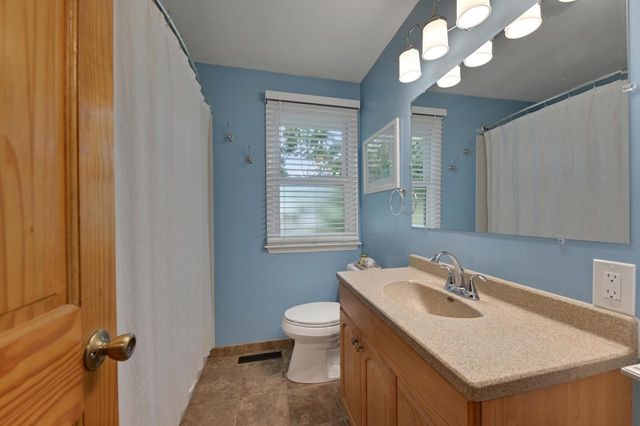 541 N Green Bay ROAD, Cedarburg, WI 53012