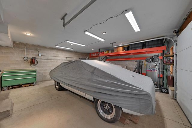 541 N Green Bay ROAD, Cedarburg, WI 53012