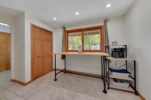 541 N Green Bay ROAD, Cedarburg, WI 53012