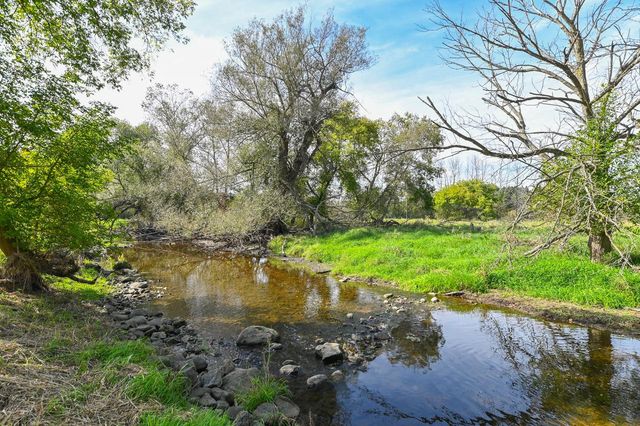 541 N Green Bay ROAD, Cedarburg, WI 53012