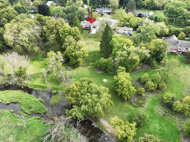 541 N Green Bay ROAD, Cedarburg, WI 53012