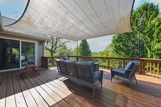 541 N Green Bay ROAD, Cedarburg, WI 53012