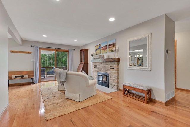 541 N Green Bay ROAD, Cedarburg, WI 53012